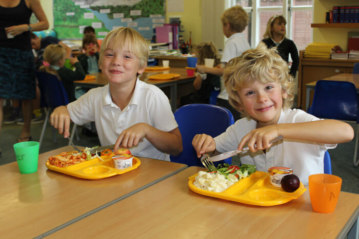 Easy Lunch Co wins £10m education catering deal