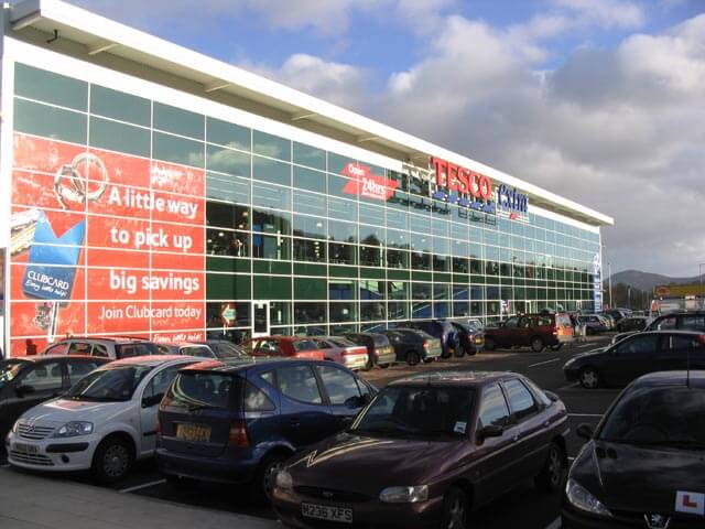 Tesco looks to further simplify store operation