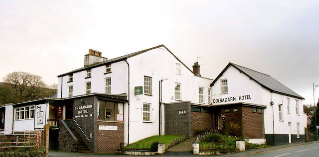 Historic £695k Snowdonia hotel comes to market