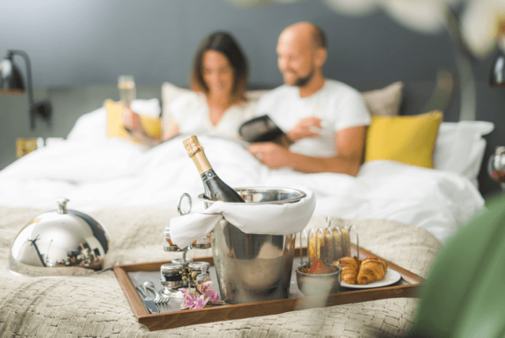 Apex Hotel guests to be given hour back as clocks change