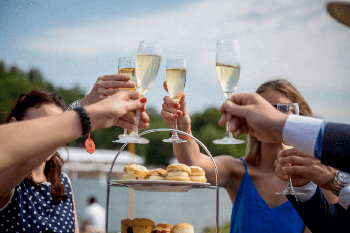 Sodexo Prestige tempts corporate clients with fizz, picnics & playgrounds