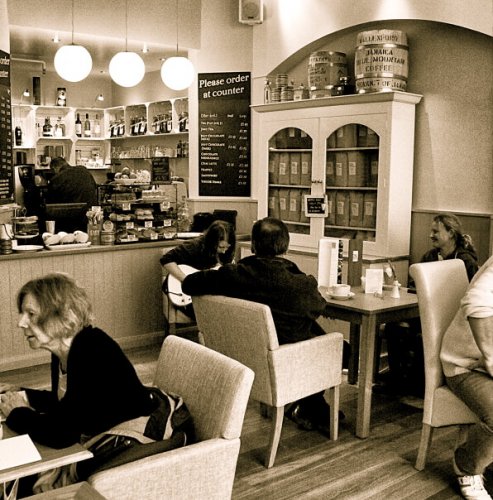 Thriving licensed cafe & coffee shop in Devon for sale