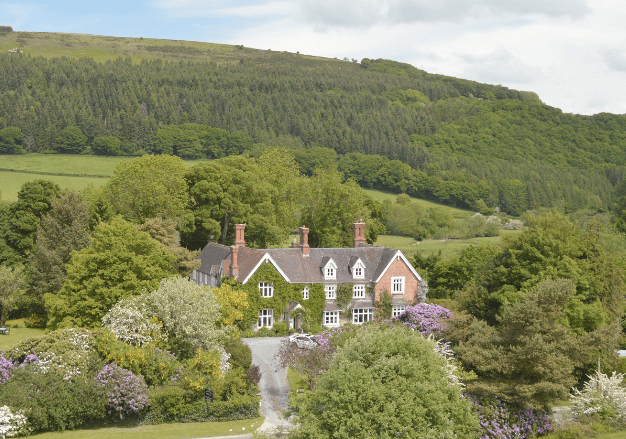 £695k Powys country house hotel changes hands